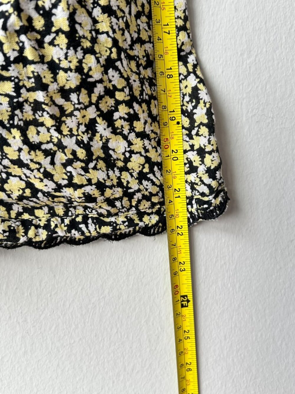 Urban Outfitters Hanna Floral Tiered Babydoll Mini Dress Yellow Black S - Picture 8 of 8
